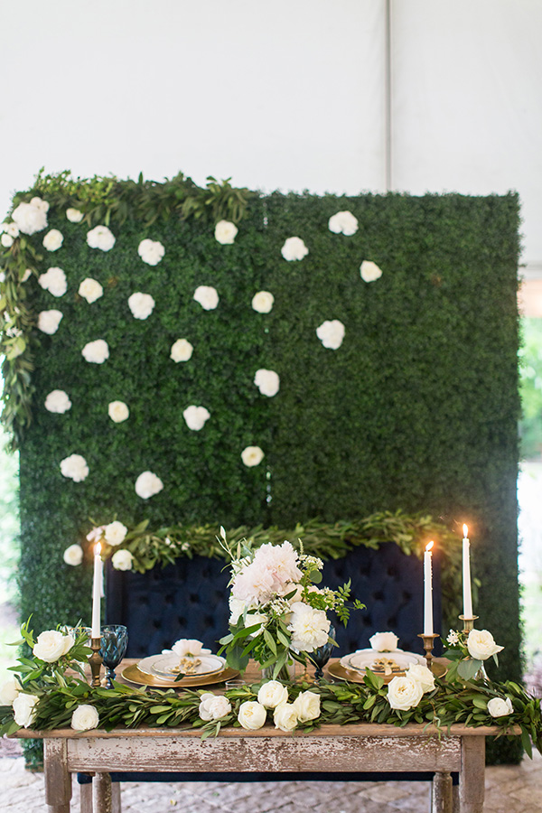 artificial boxwood backdrop wedding 3