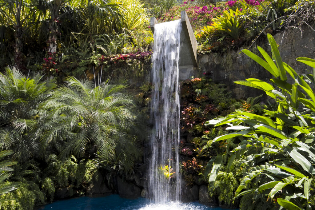 Artificial Waterfall Plants